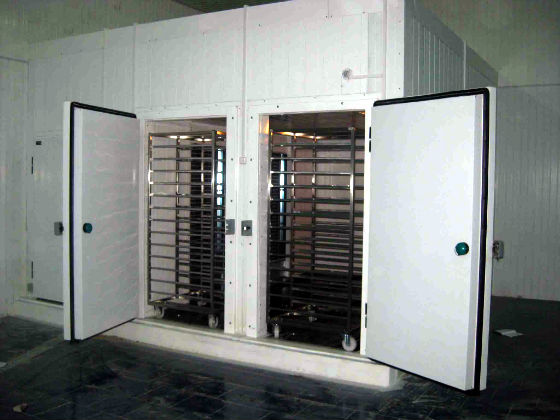Ремонт промышленных холодильников в Стремилово с выездом | Вызов мастера по холодильникам на дом
